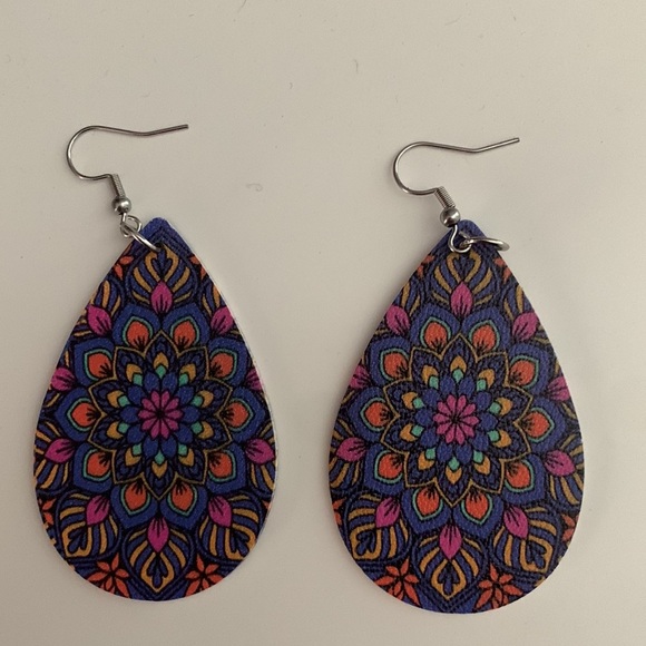 Vintage Boho Mandala Colorful Festival Earrings - Picture 4 of 4